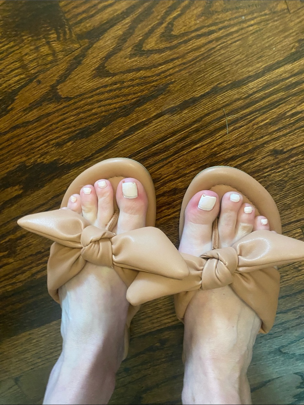 Set of 2 sandals